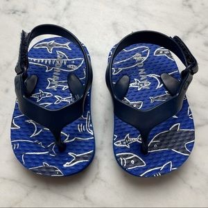 Old Navy Boys Flip Flops Sandals Shoes Sz 8/9 10/11 12/13 1/2 3/4 5/6 Children Old Navy Boys Flip Flops Sandals Shoes Sz 8/9 10/11 12/13 1/2 3/4 5/6 Children